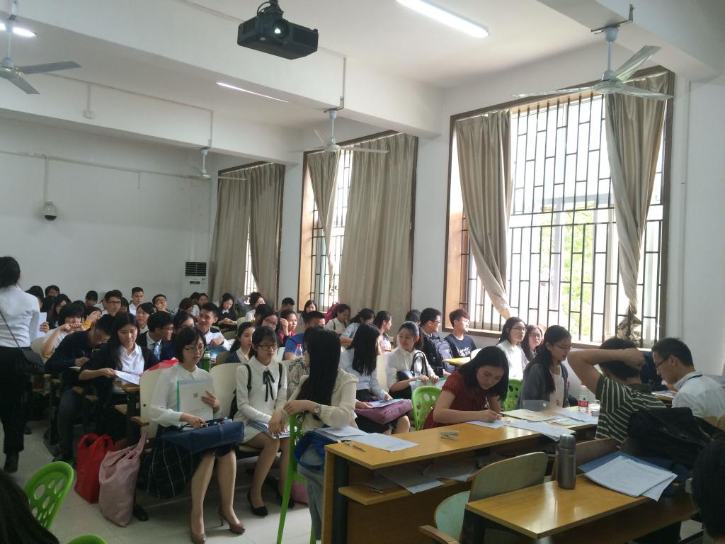 轻小说
处为用人单位准备的候考教室